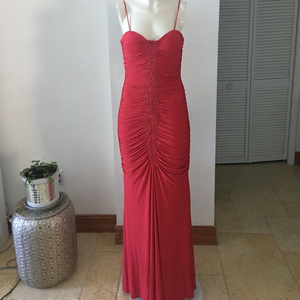 Mignon red evening gown with sash, size 6, NWT - Picture 2 of 8